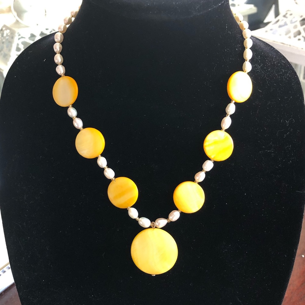 Shell Necklace & Earrings
